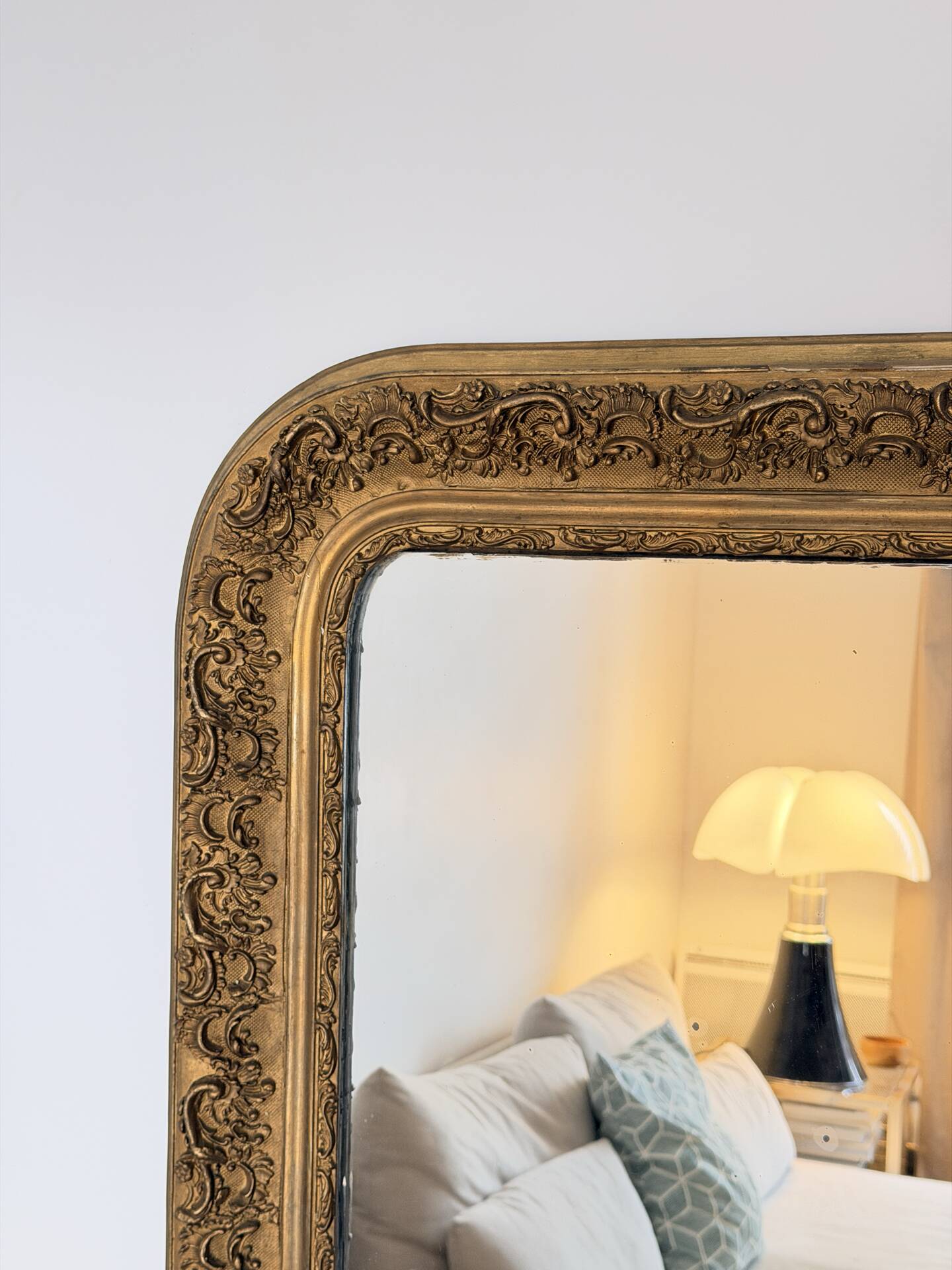 Large gilded sculpted Louis-Philippe mirror, mercury 104x77cm