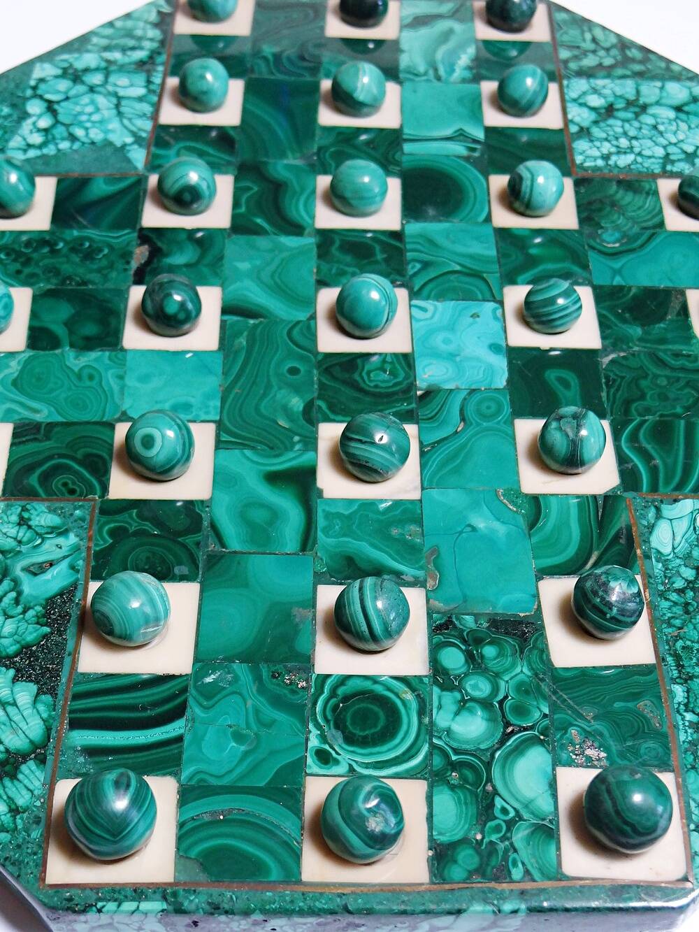 Octagonal solitaire in malachite and bakelite vintage 50s-60s