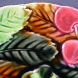 Plate in cherry orchies slip