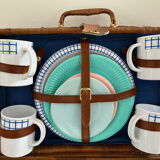 Wicker picnic basket