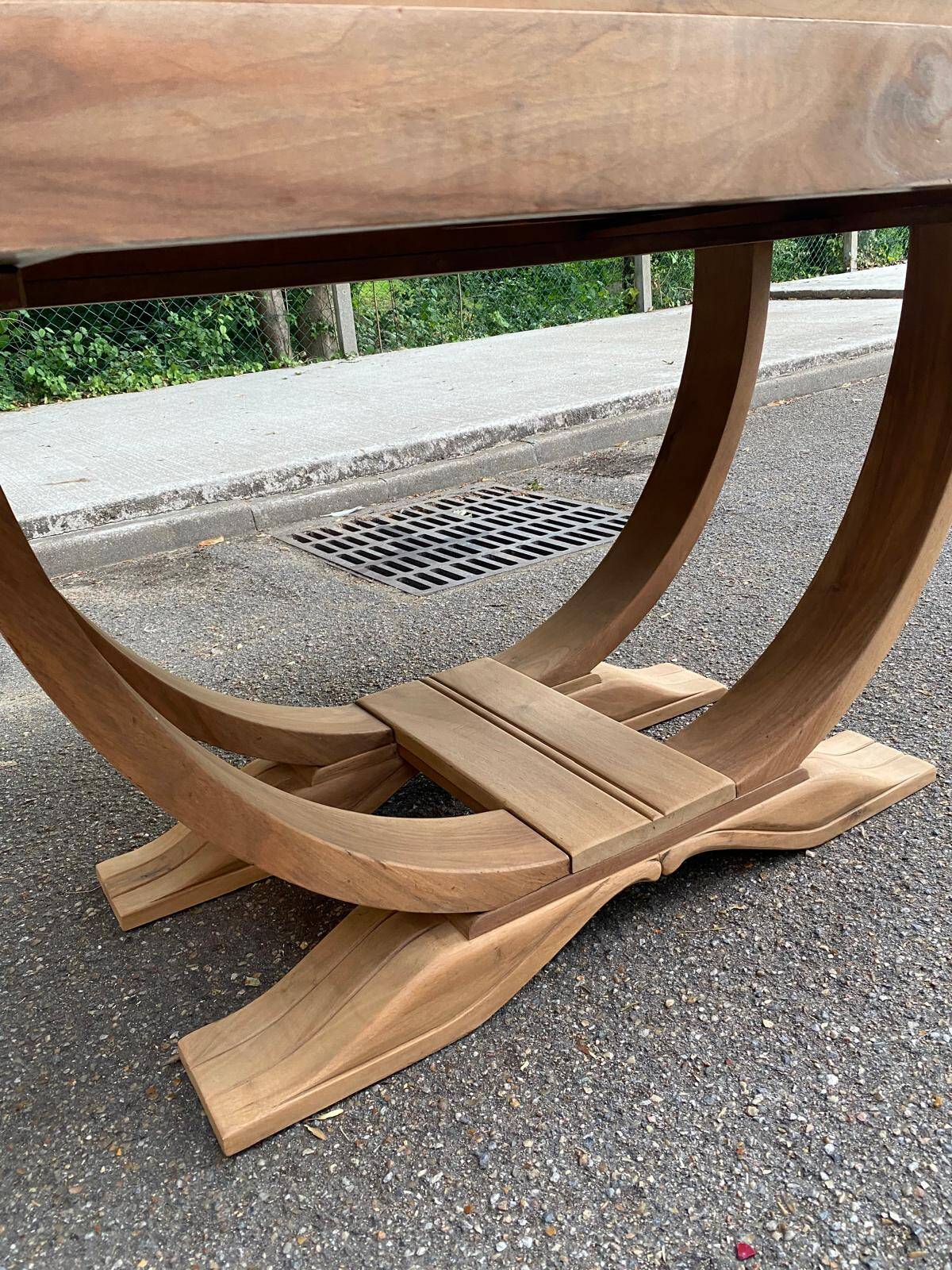 Art Deco extendable dining table, renovated in solid walnut with a central leg, 193.