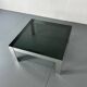 Table basse en aluminium et verre minimaliste de style moderniste du milieu du siècle, années 1970.