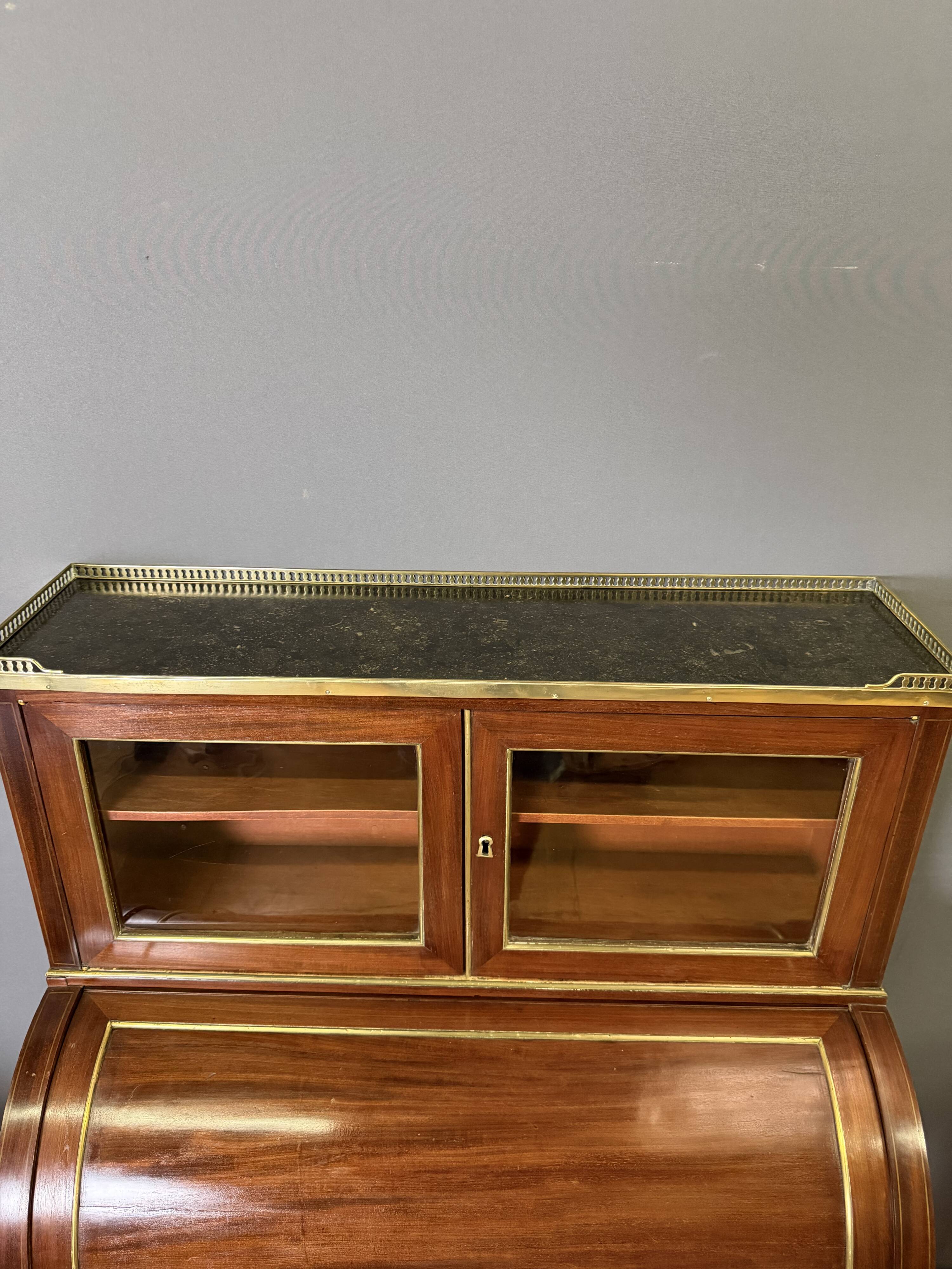 Bureau à Cylindre en Acajou époque Directoire