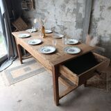 Farm table