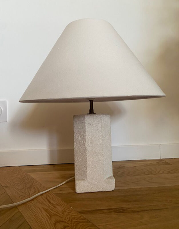 Stone lamp