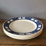 4 flat plates made of ancient earthenware