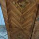 Armoire marquetée en bois de rose