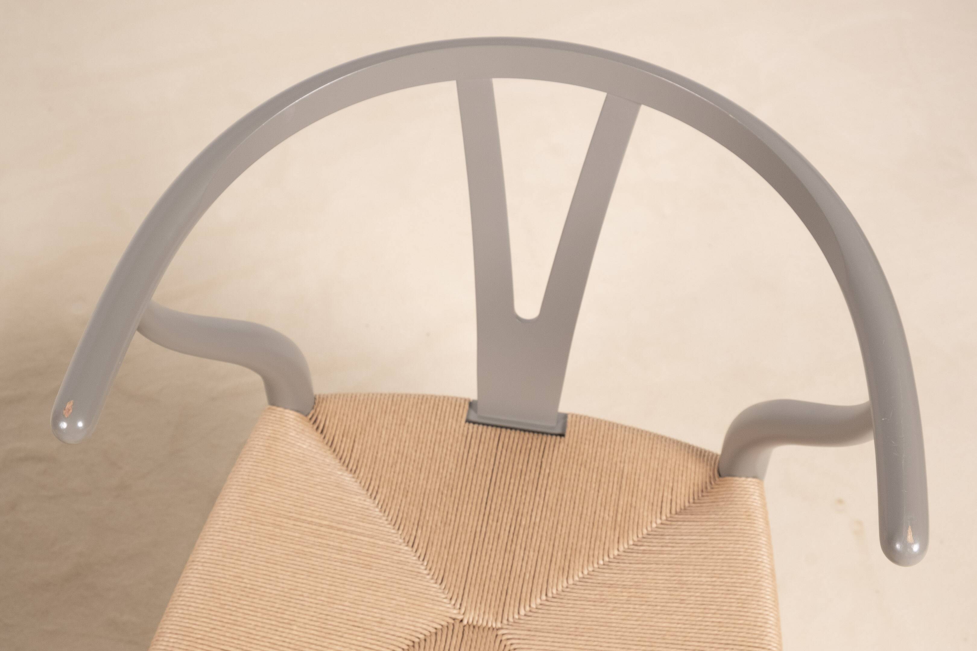2 chaises Hans J. Wegner CH24 "Wishbone" pour Carl Hansen & Søn