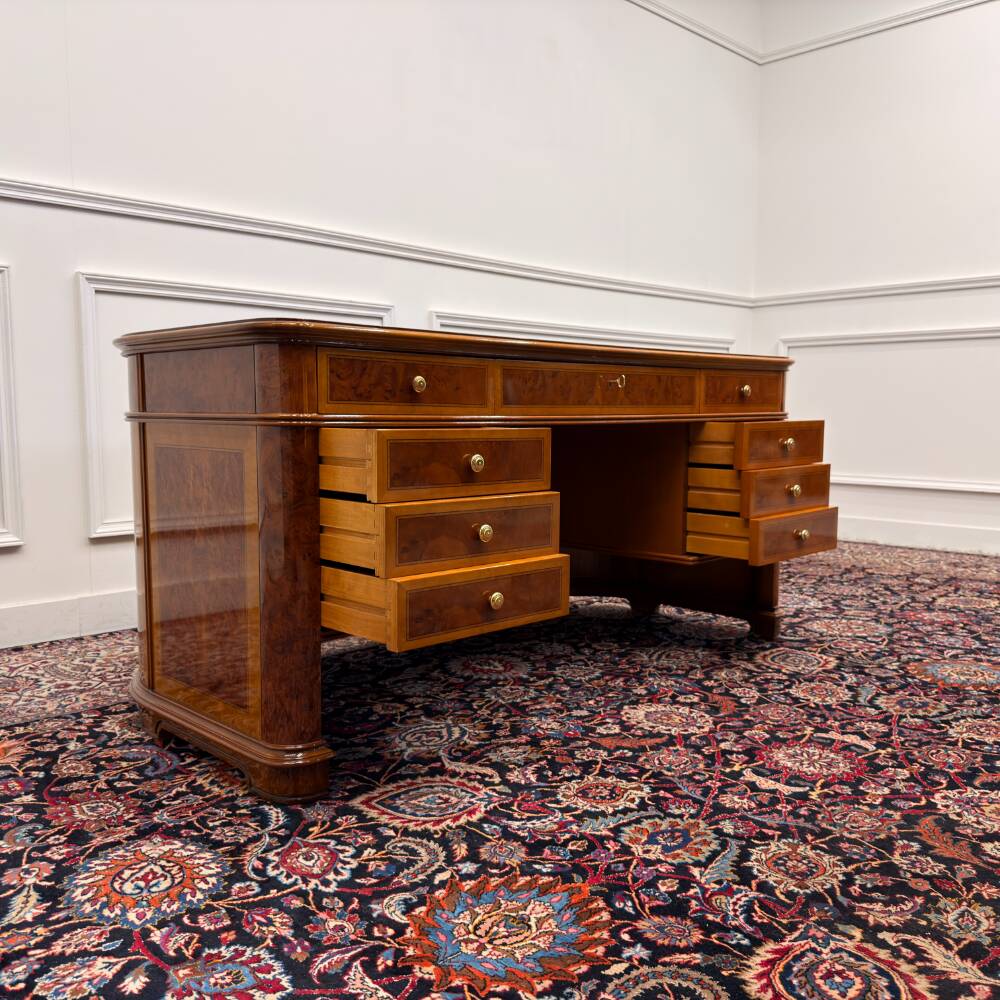 Bureau antique classique italien avec panneau arrière