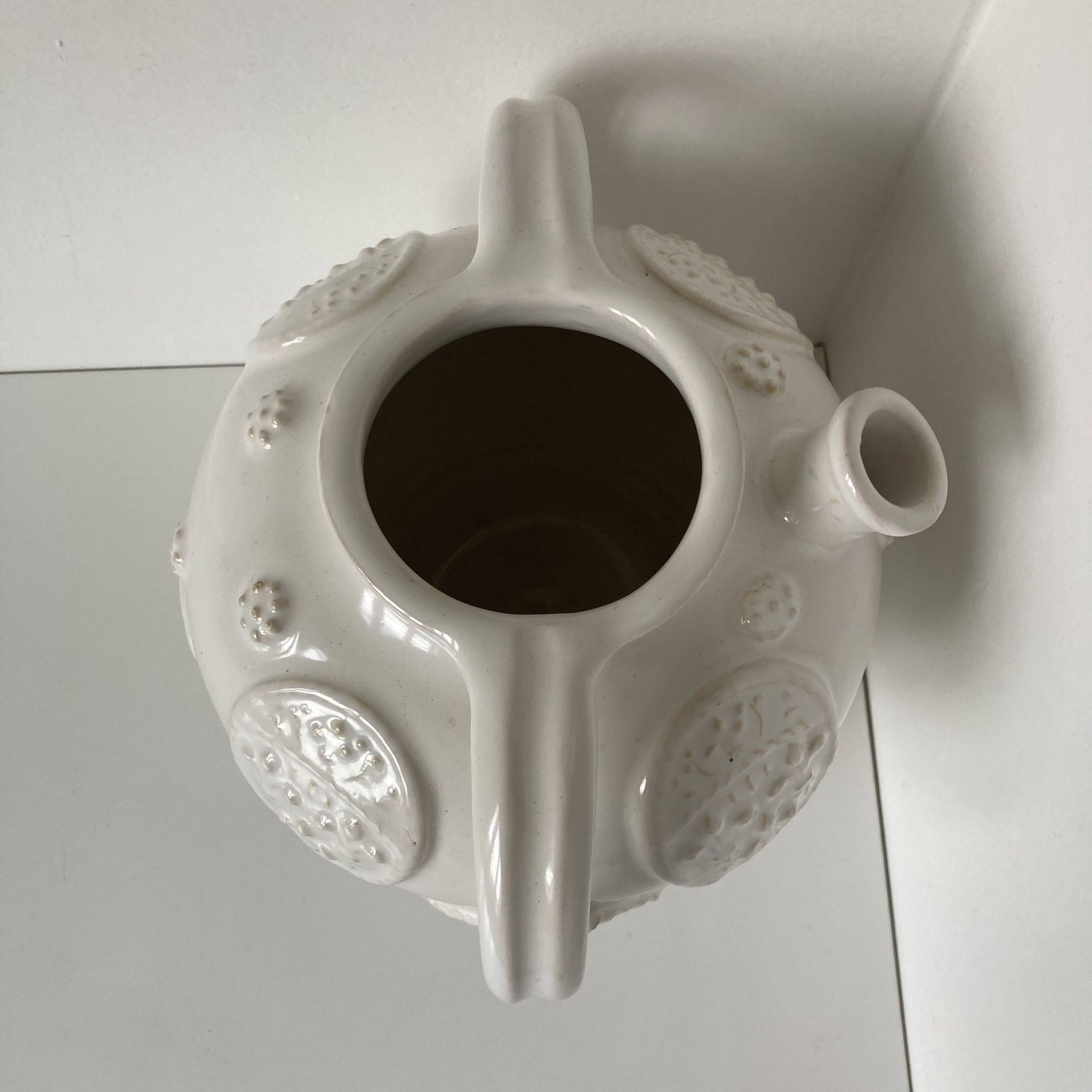 Malicorne (atelier Tessier), belle verseuse pouvant former vase en faïence