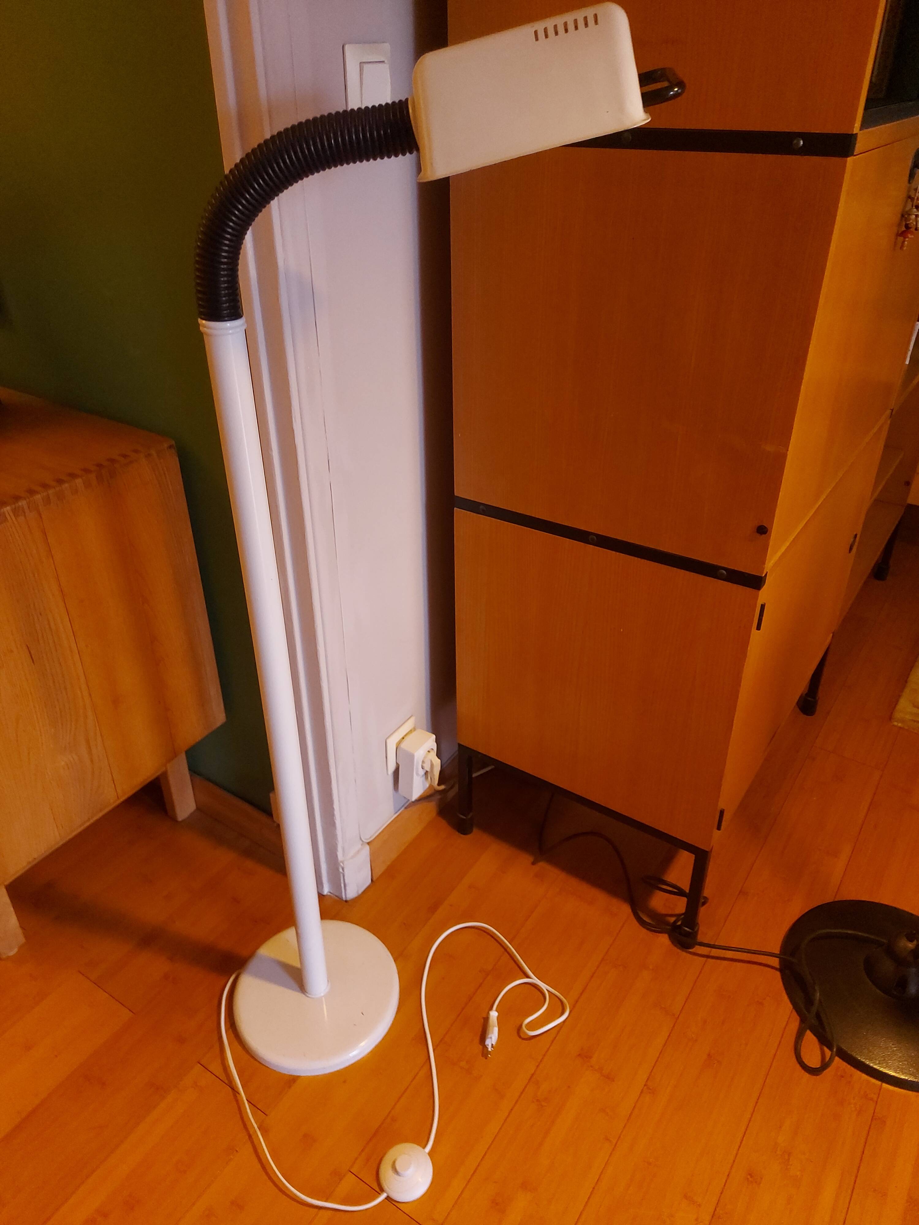 80'S LYSKAER floor lamp