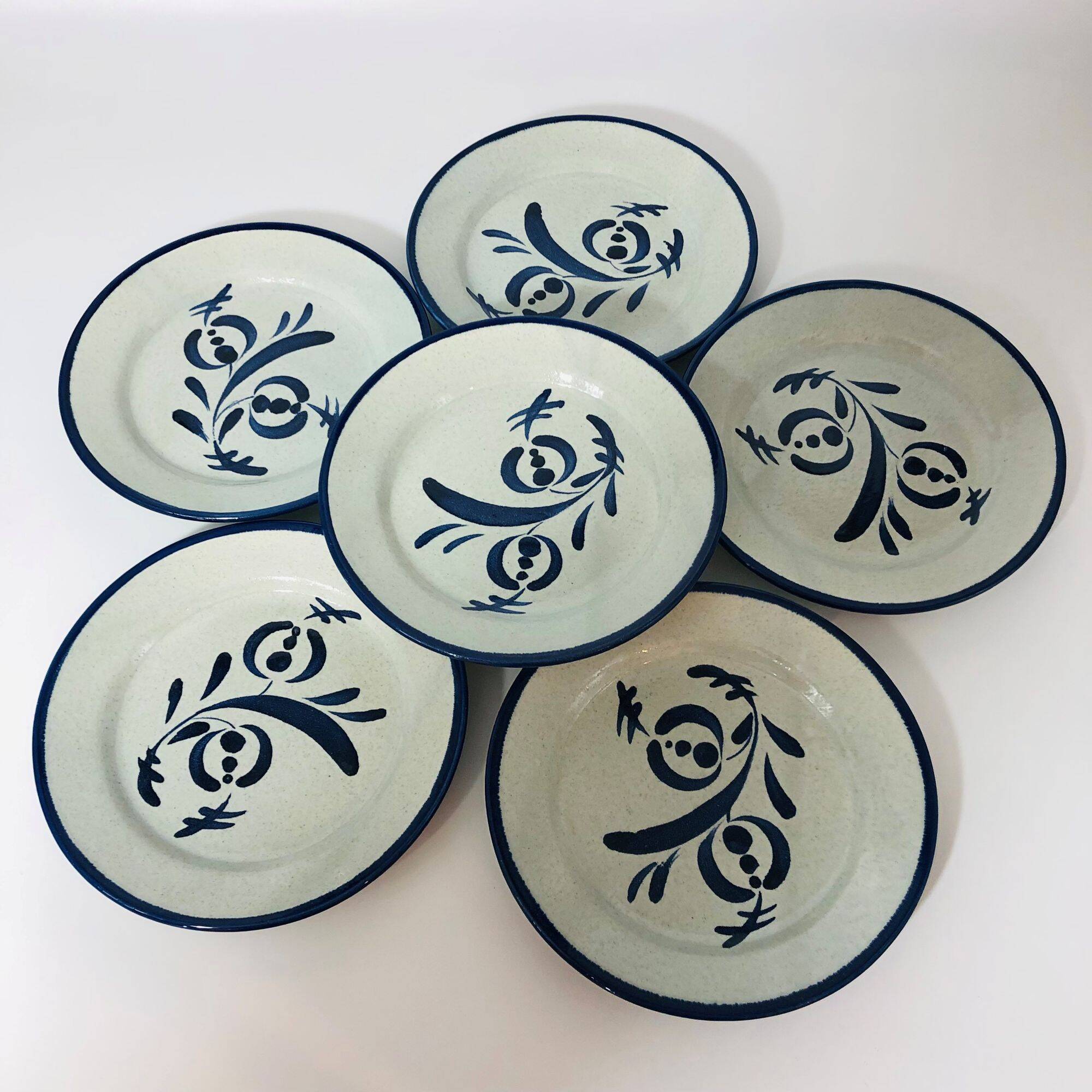 6 dessert plates, St. Clement. Hand-painted decoration.