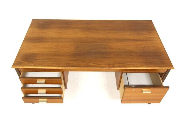 Bureau scandinave en noyer, Arveskogs Möbelfabrik, Lammhult, Suède, 1960