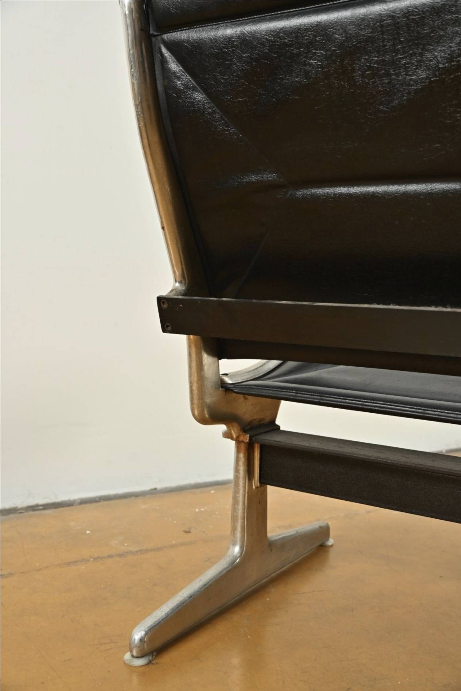 Eames Tandem Sling Seating Bench (3 seats) Herman Miller