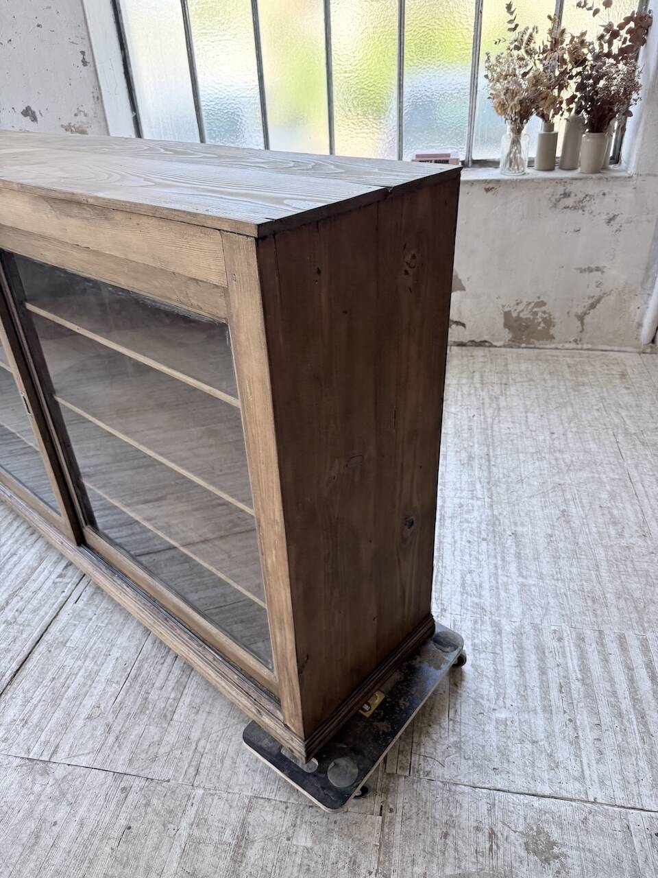 XXL 3m pine and oak display cabinet with glass doors
