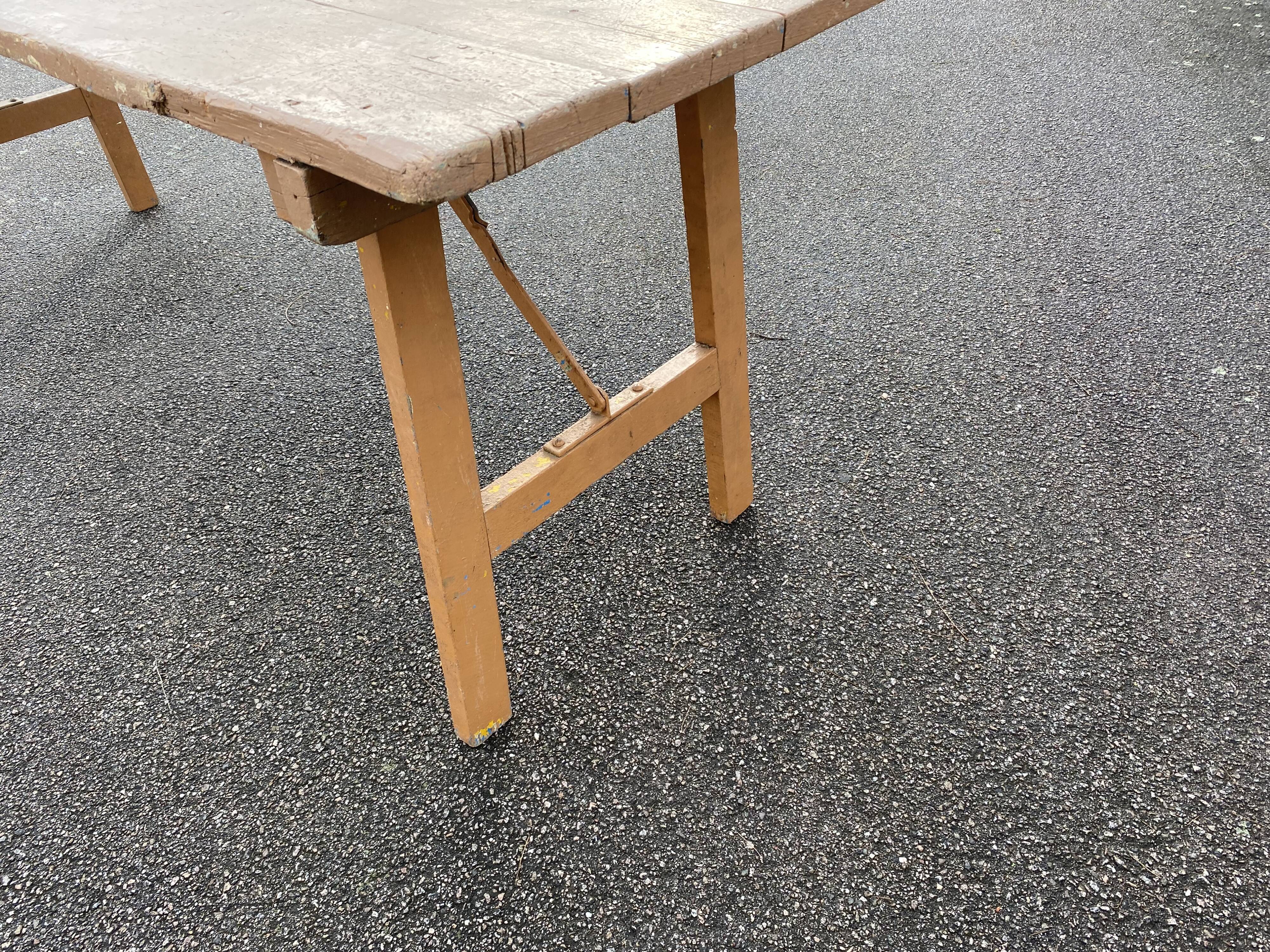 Painted folding brasserie table