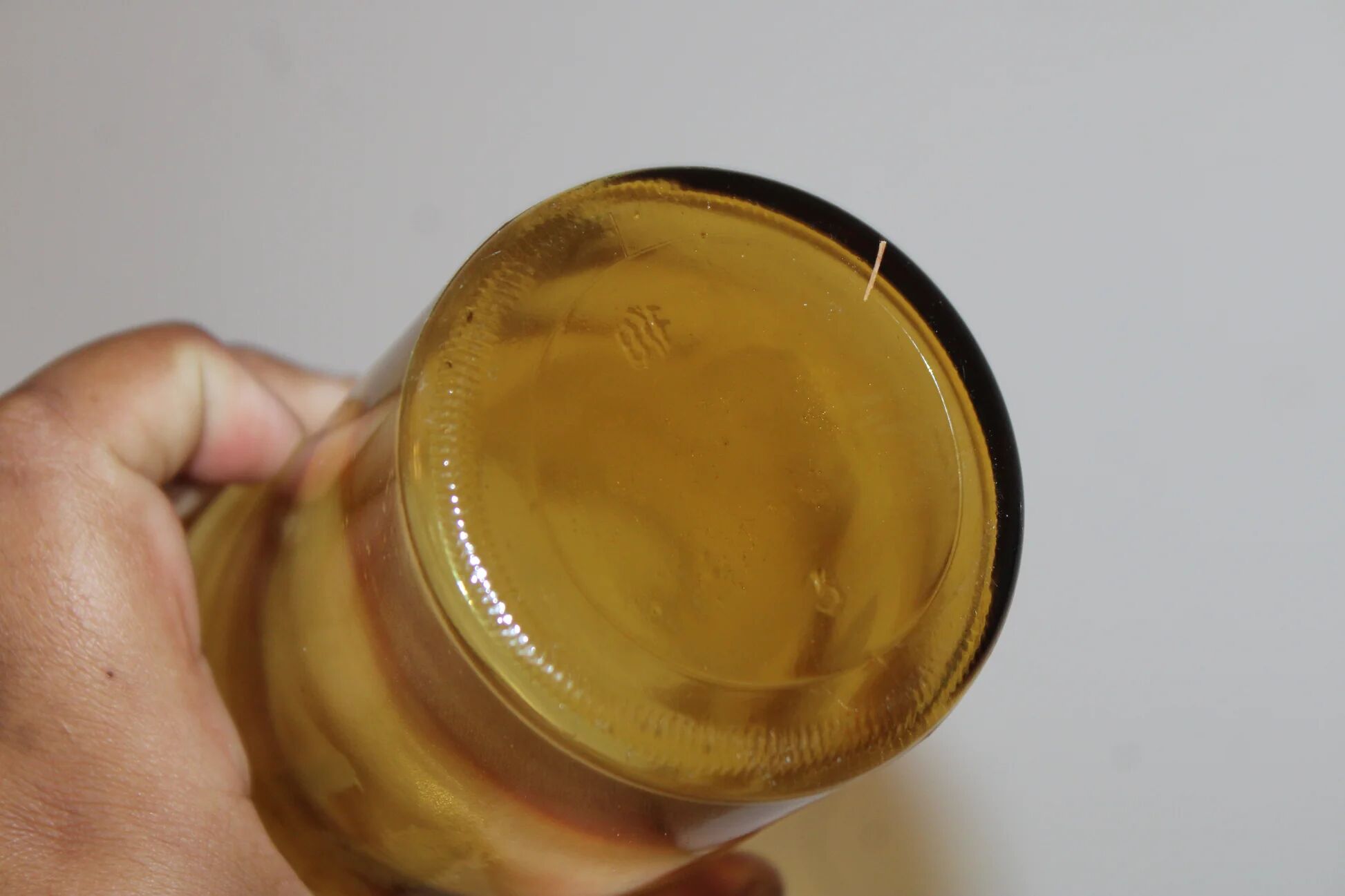 Vintage amber glass carafe with matching stopper – H 27 cm