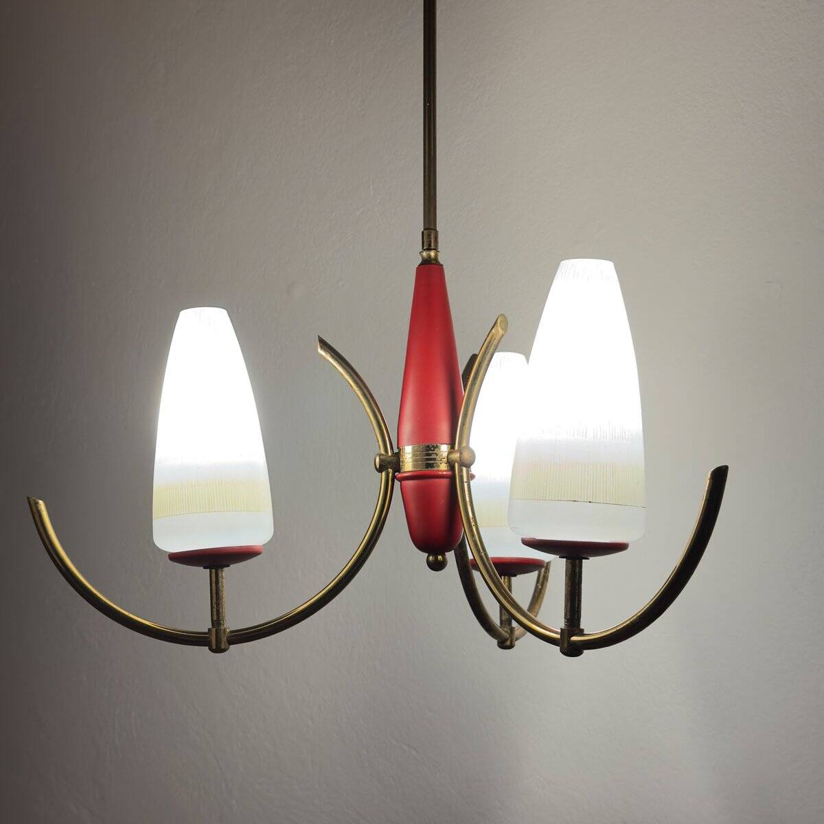 Mid-century chandelier by Stilnovo, Italy, 1940s-1950s.