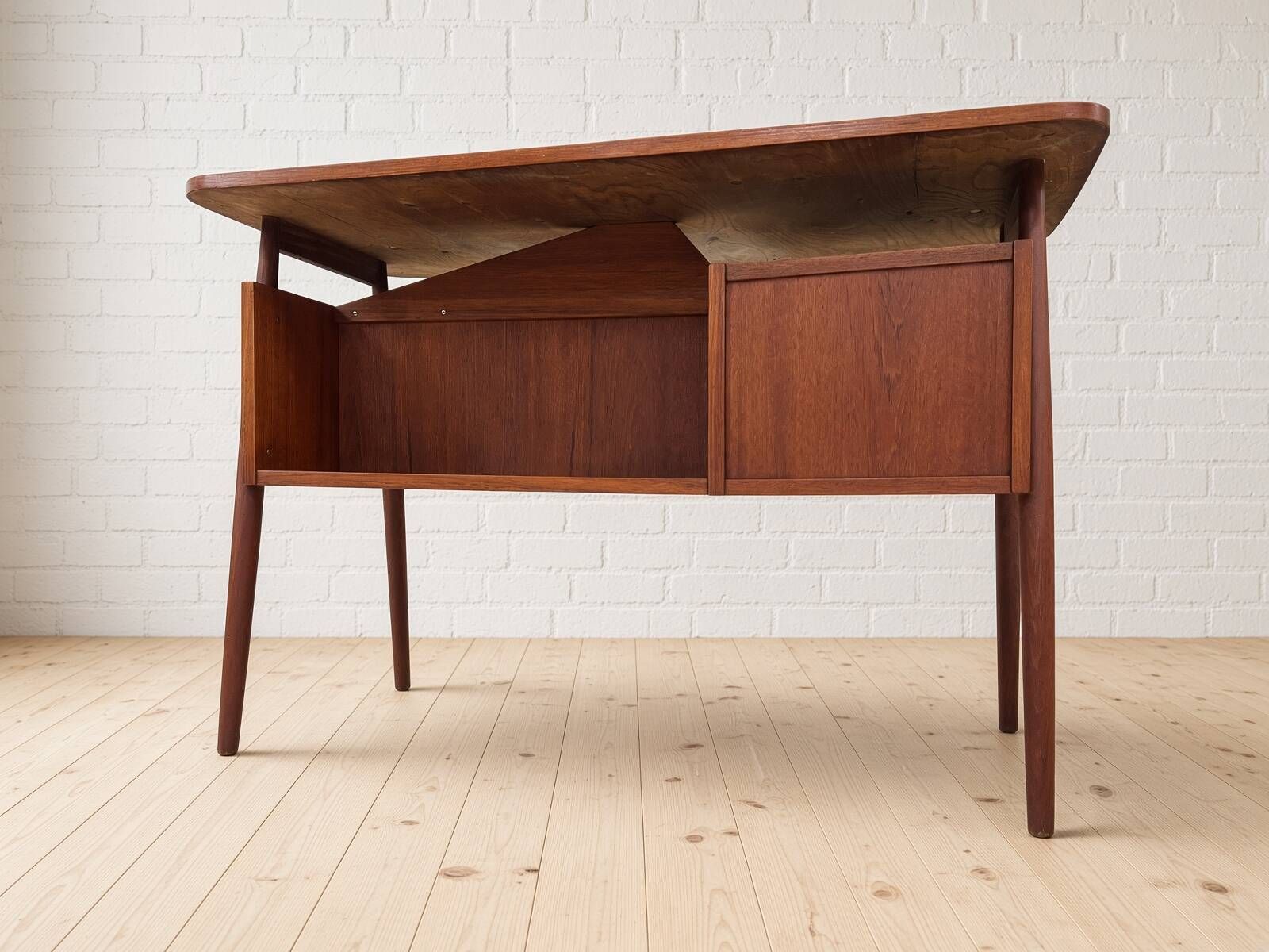 Bureau en teck petit danois par Gunnar Nielsen pour Tibergaard