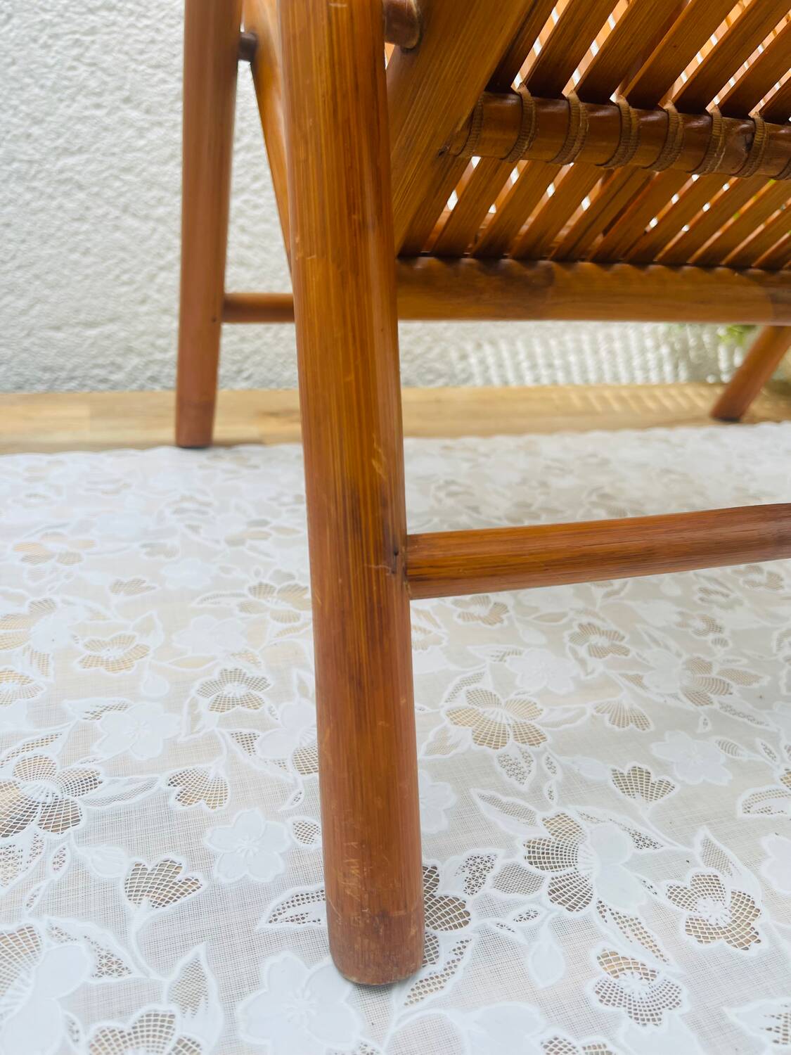 Foldable Bamboo Magazine Rack