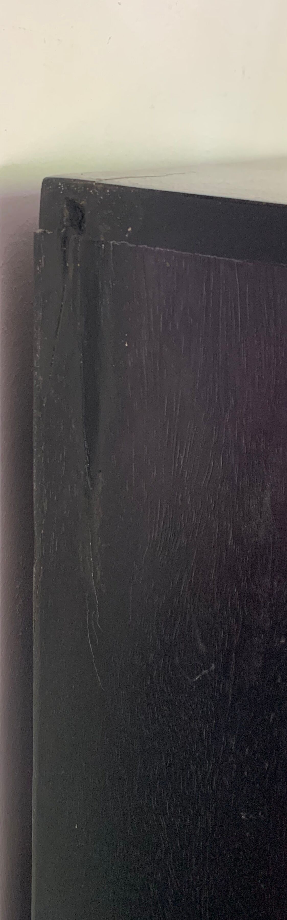 Mango and brass buffet