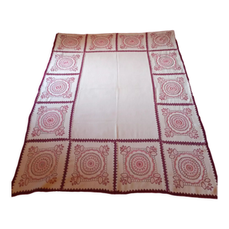 Nappe brodée en coton