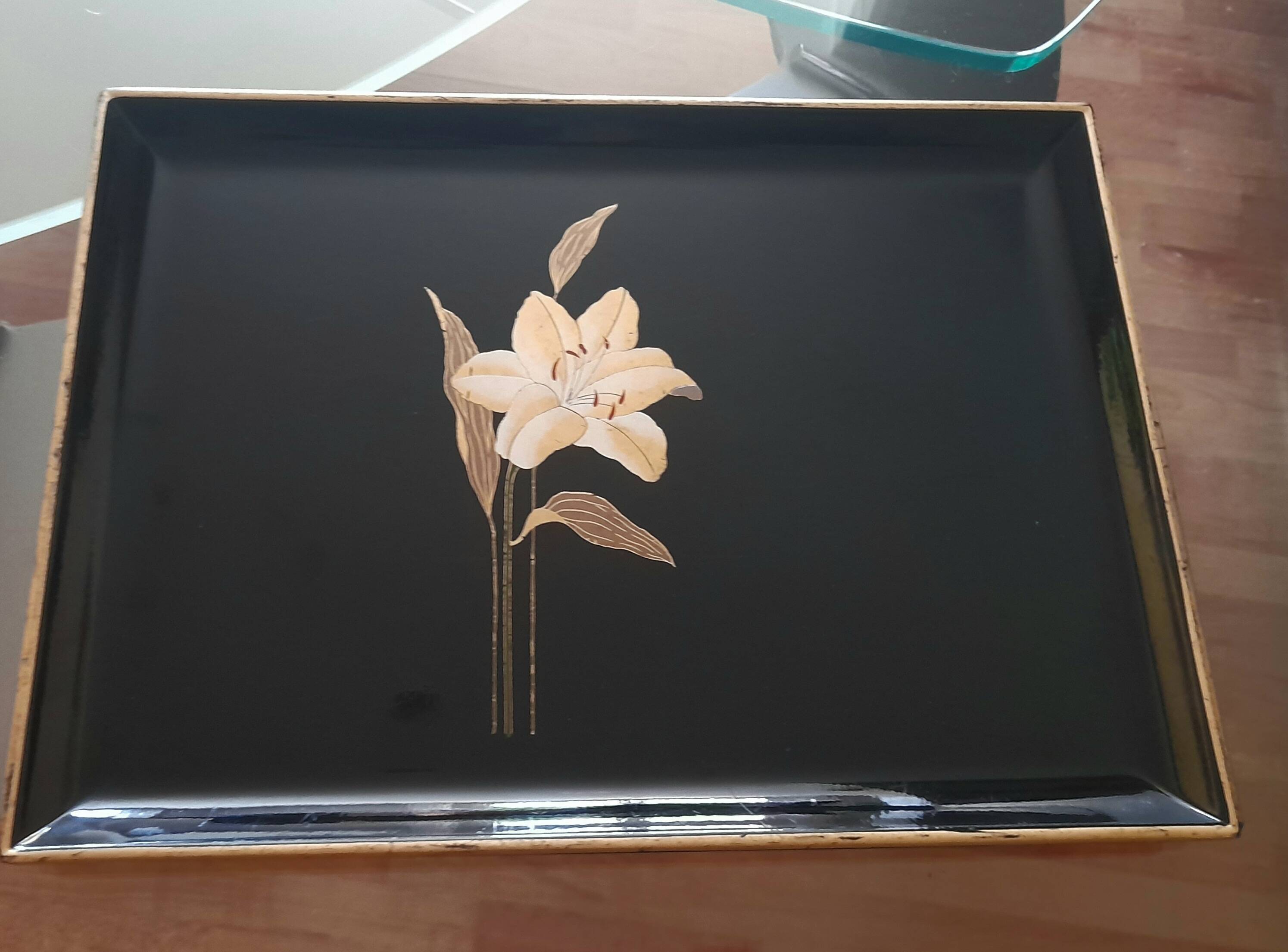 Vintage black lacquered tray - Melarti