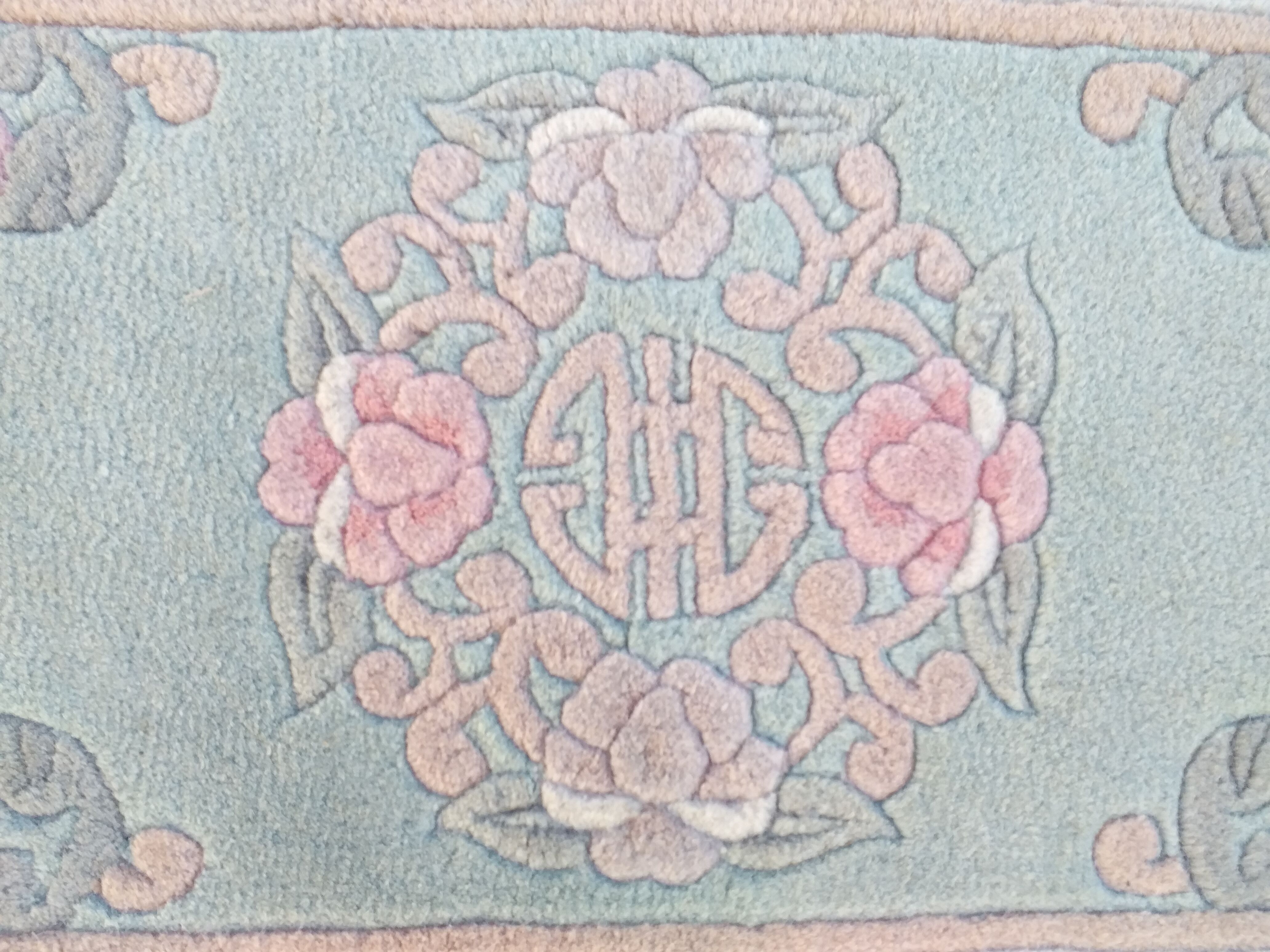 Chinese handmade wool rug - 91x61cm