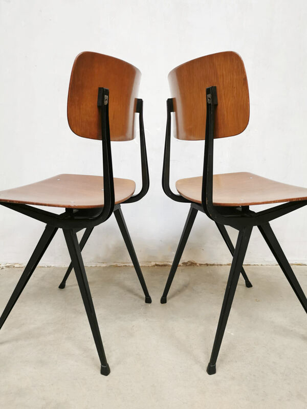 Ensemble de 5 chaises industrielles par Friso Kramer