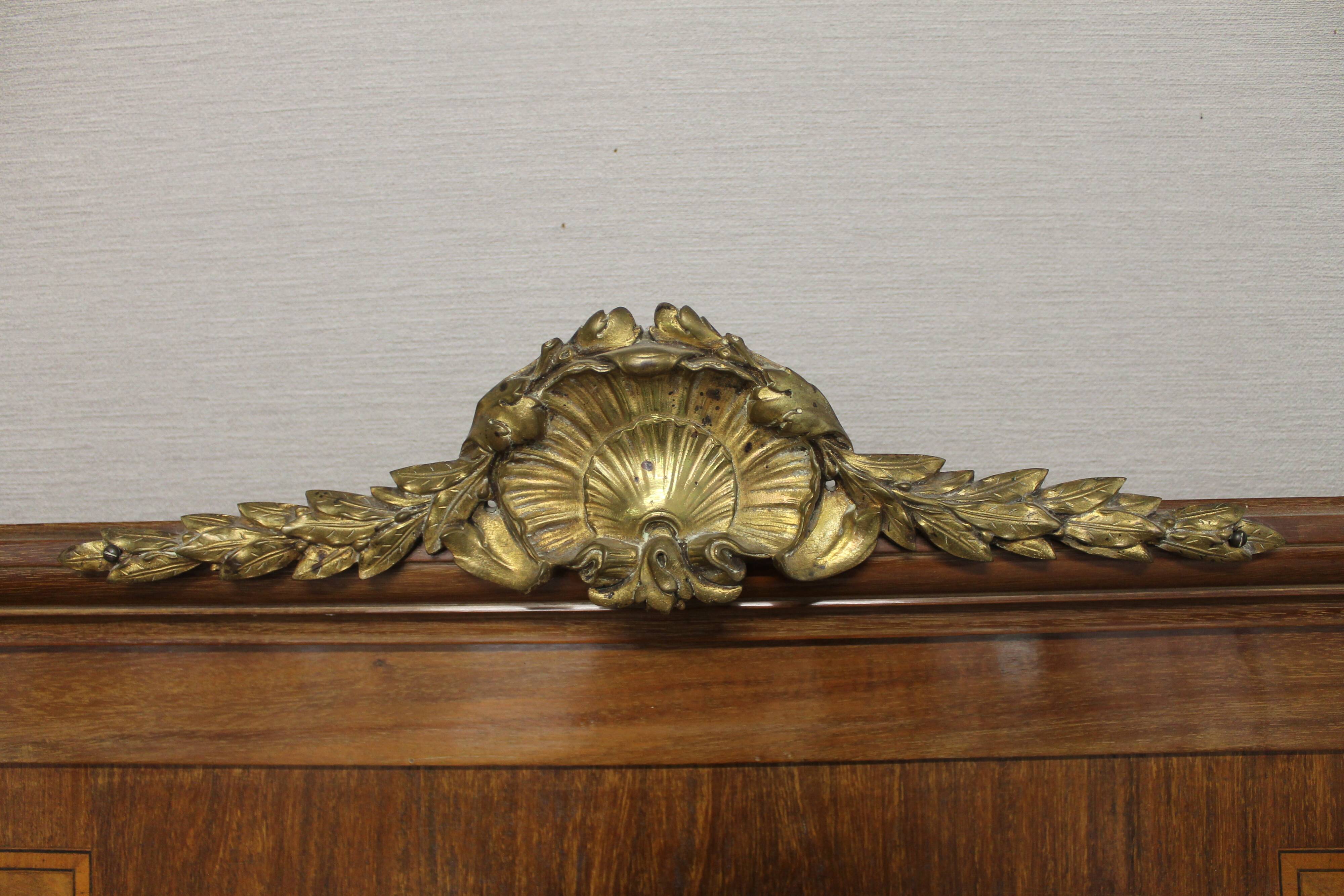 Mirror of the early twentieth century