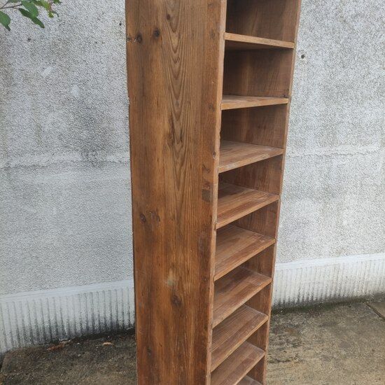 Sorter, shelf, column