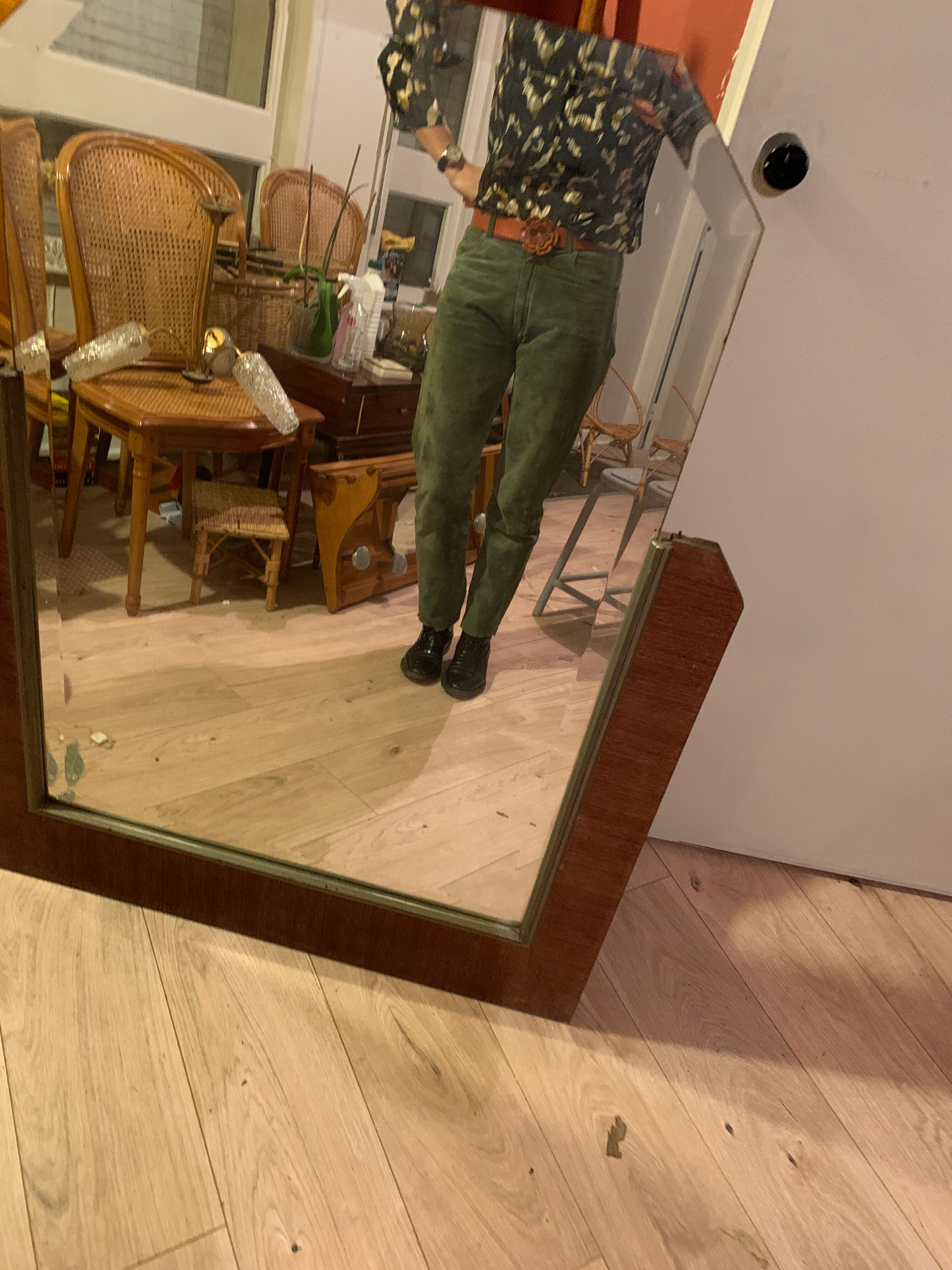 Bevelled mirror 86x114cm