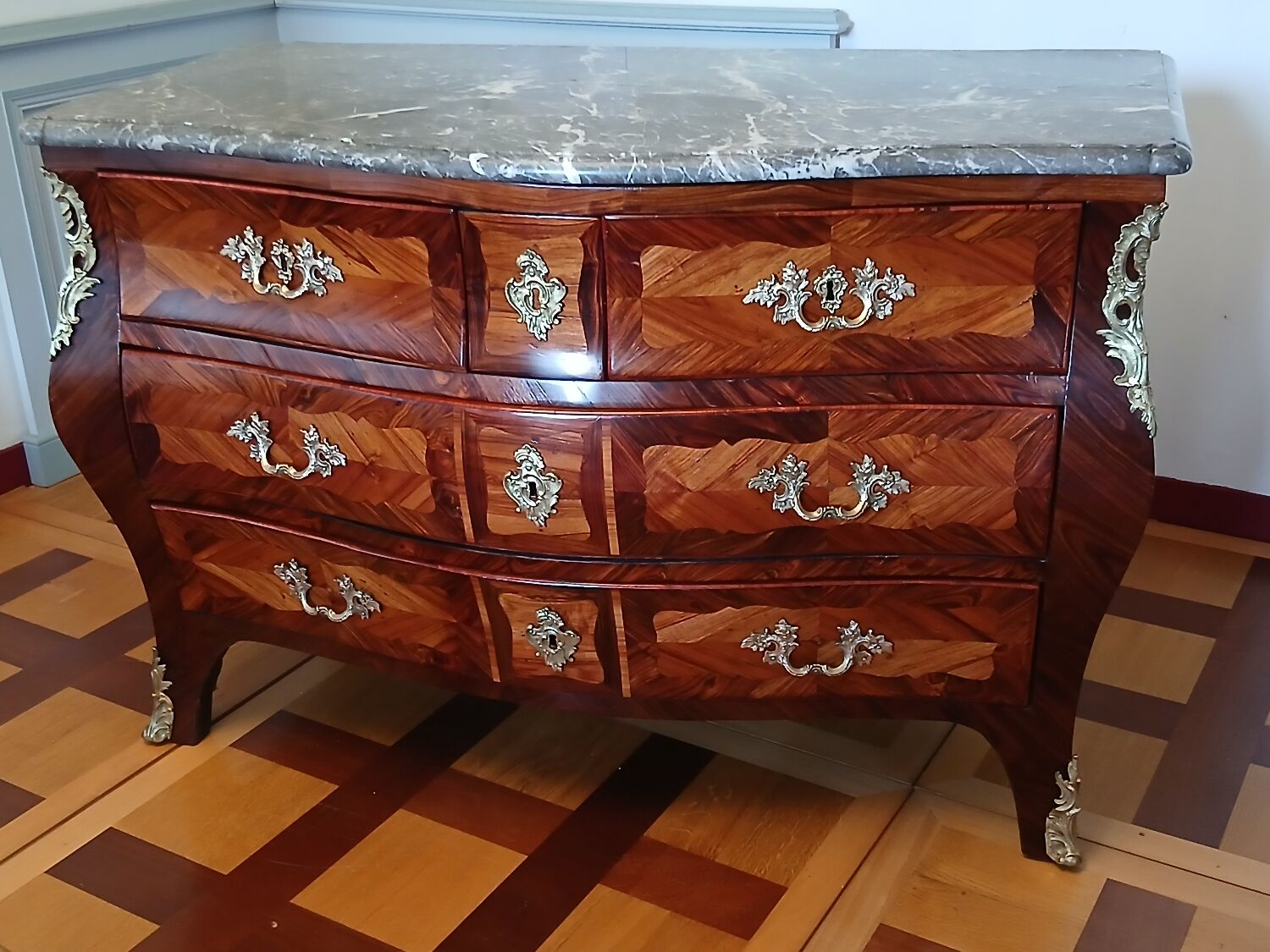 Louis XV Period Commode Stamped Léonard Boudin - Wood Marquetry