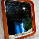 Square thermoformed mirror in orange plastic from SALC