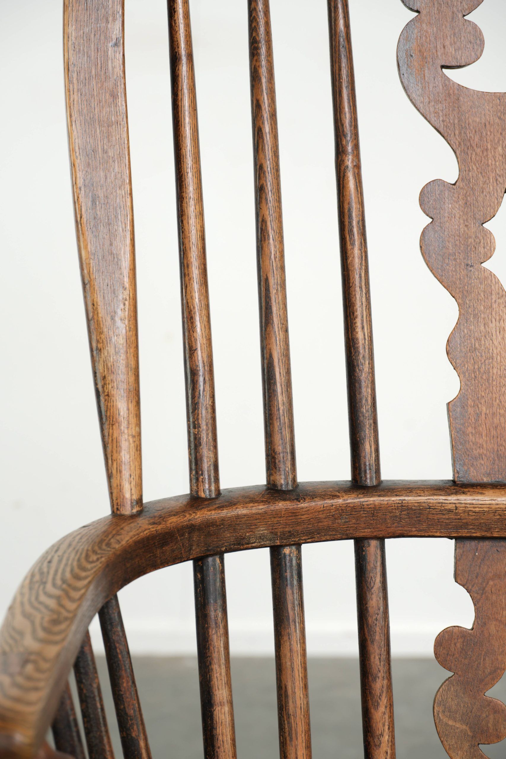 Chaise à épingles anglaise antique, chaise Windsor du début du 19e siècle.
