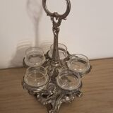 Table server with 5 glasses