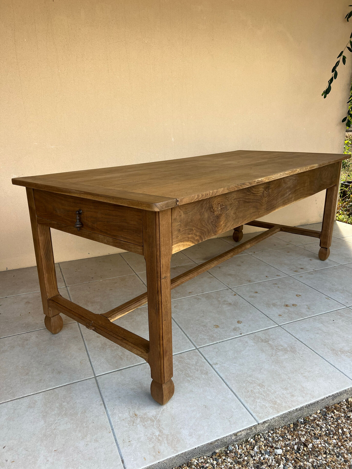 Office table