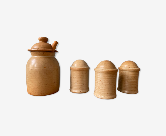 Lot de salière, poivrière, sucrière et pot à moutarde en grès cnp village france