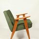 Fauteuil vintage vert mousse, bois de chêne, entièrement restauré