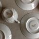 Six tasses et sous tasses en porcelaine blanche de Couleuvre des années 60-70