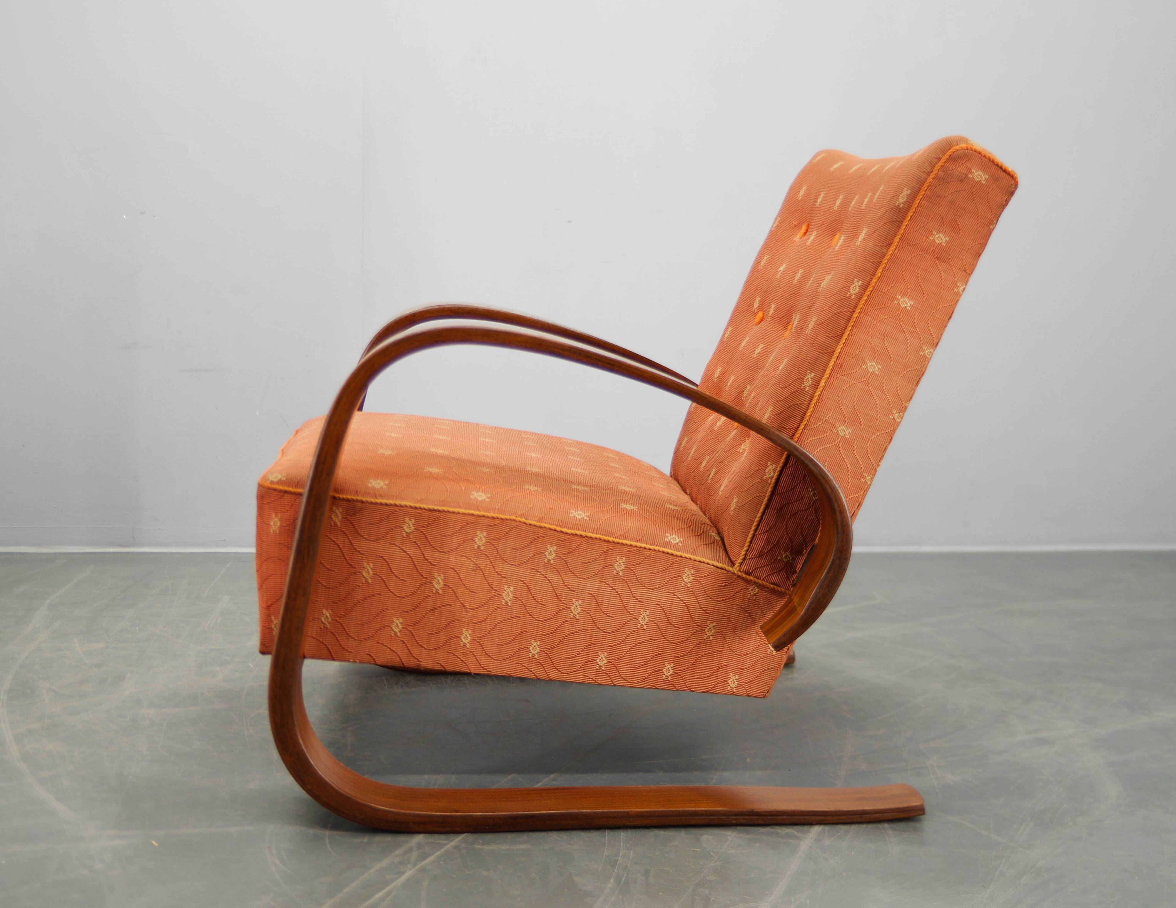 Tank Armchair by Miroslav Navratil, Laminated Bentwood, 1930s