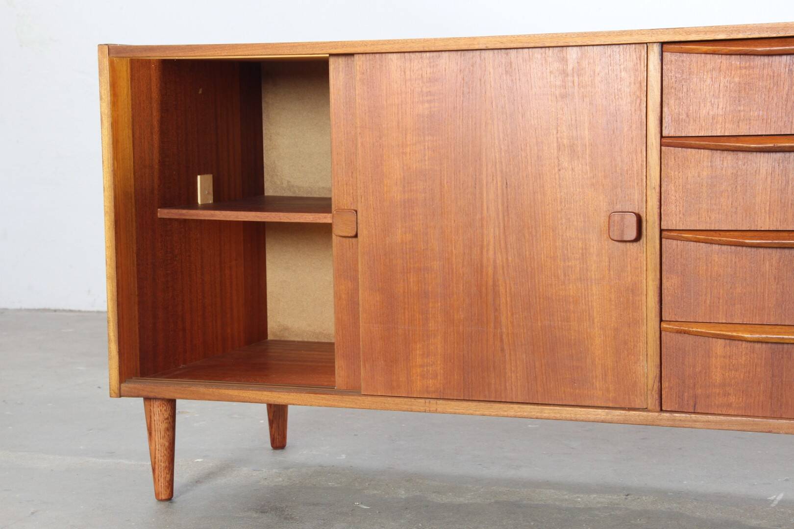 Vintage Mid-Century Danish Lowboard / Sideboard in Teak, 1960s