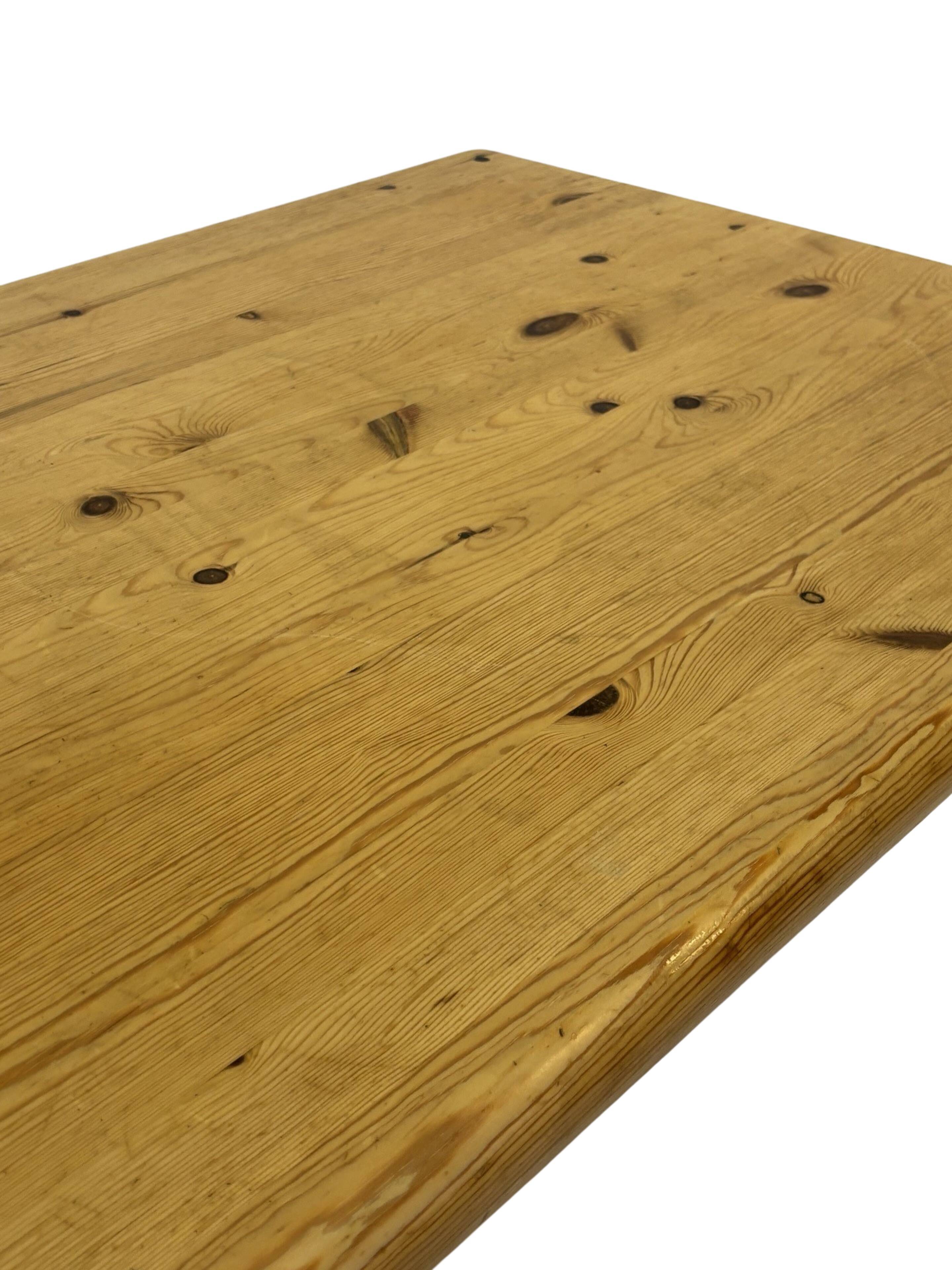 Vintage coffee table in pine 70s minimalist design