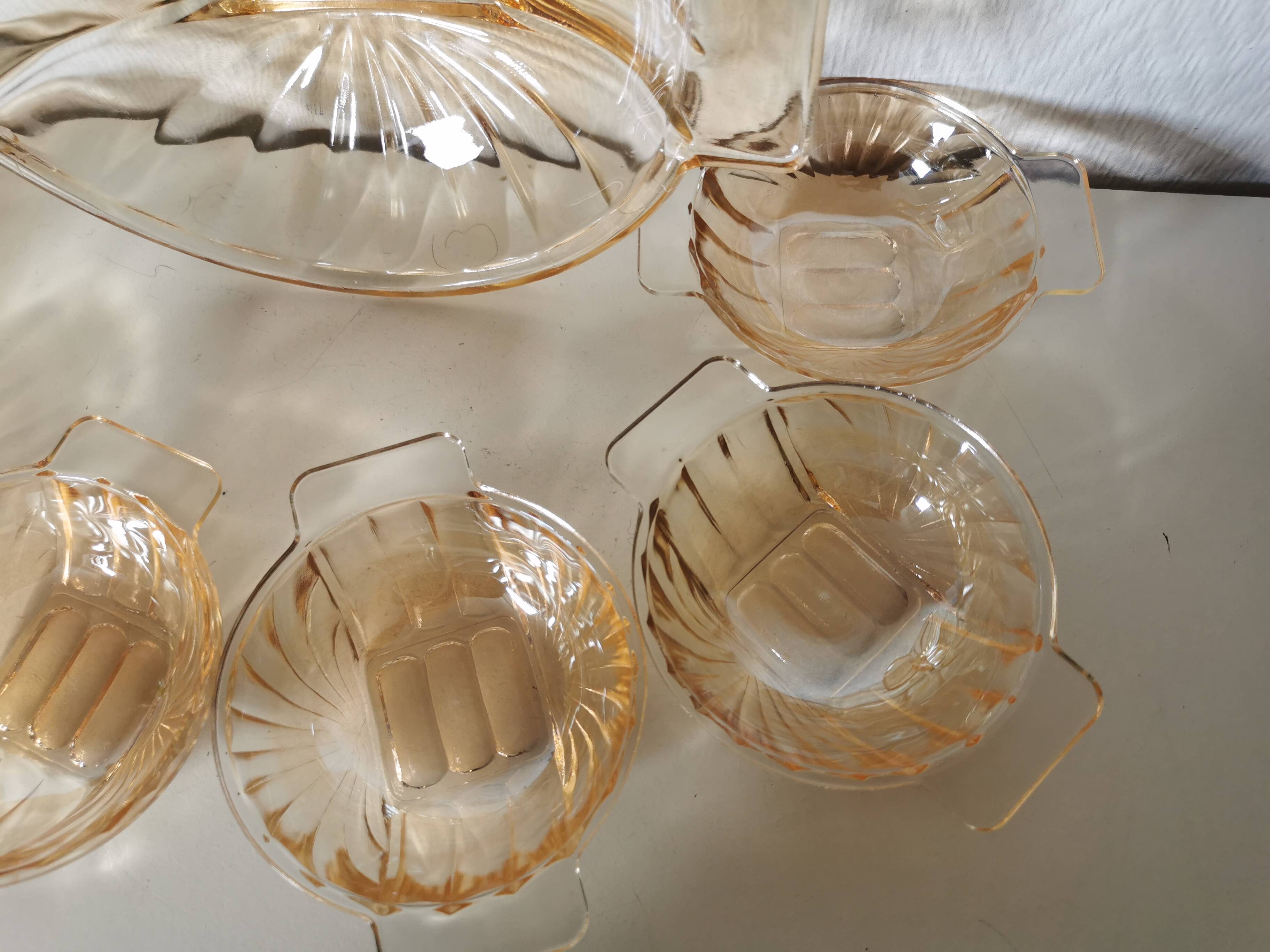 Art Deco pearly glass dessert service