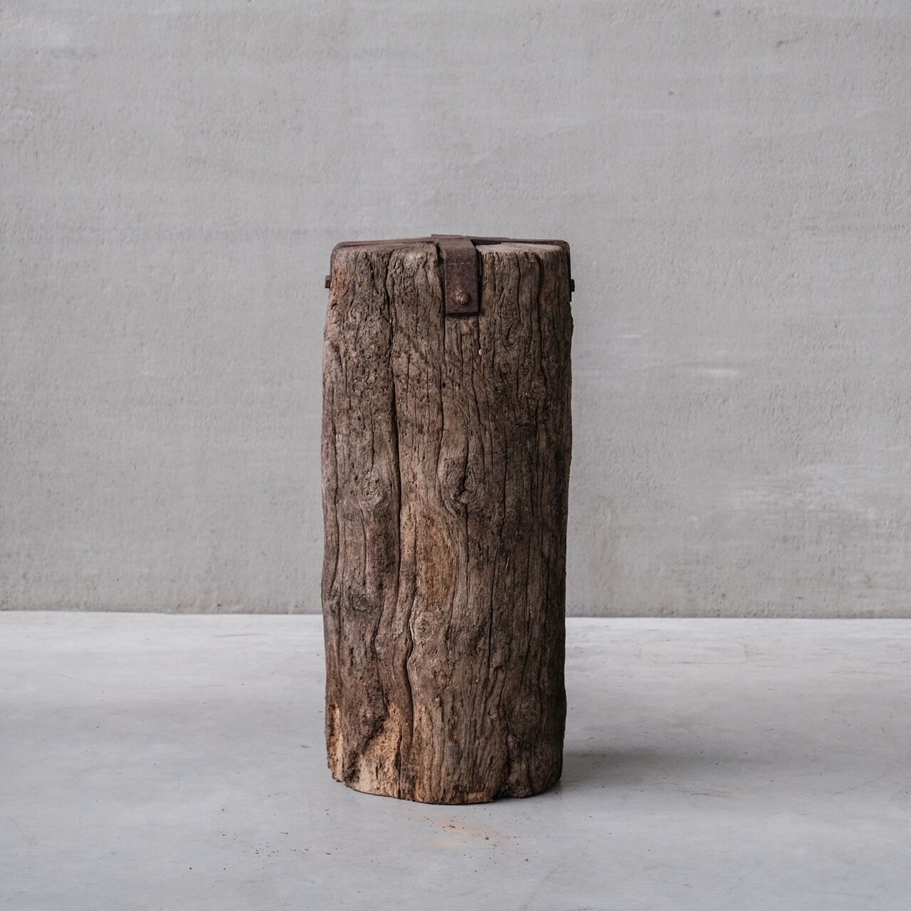 Pair of spanish wooden pedestals