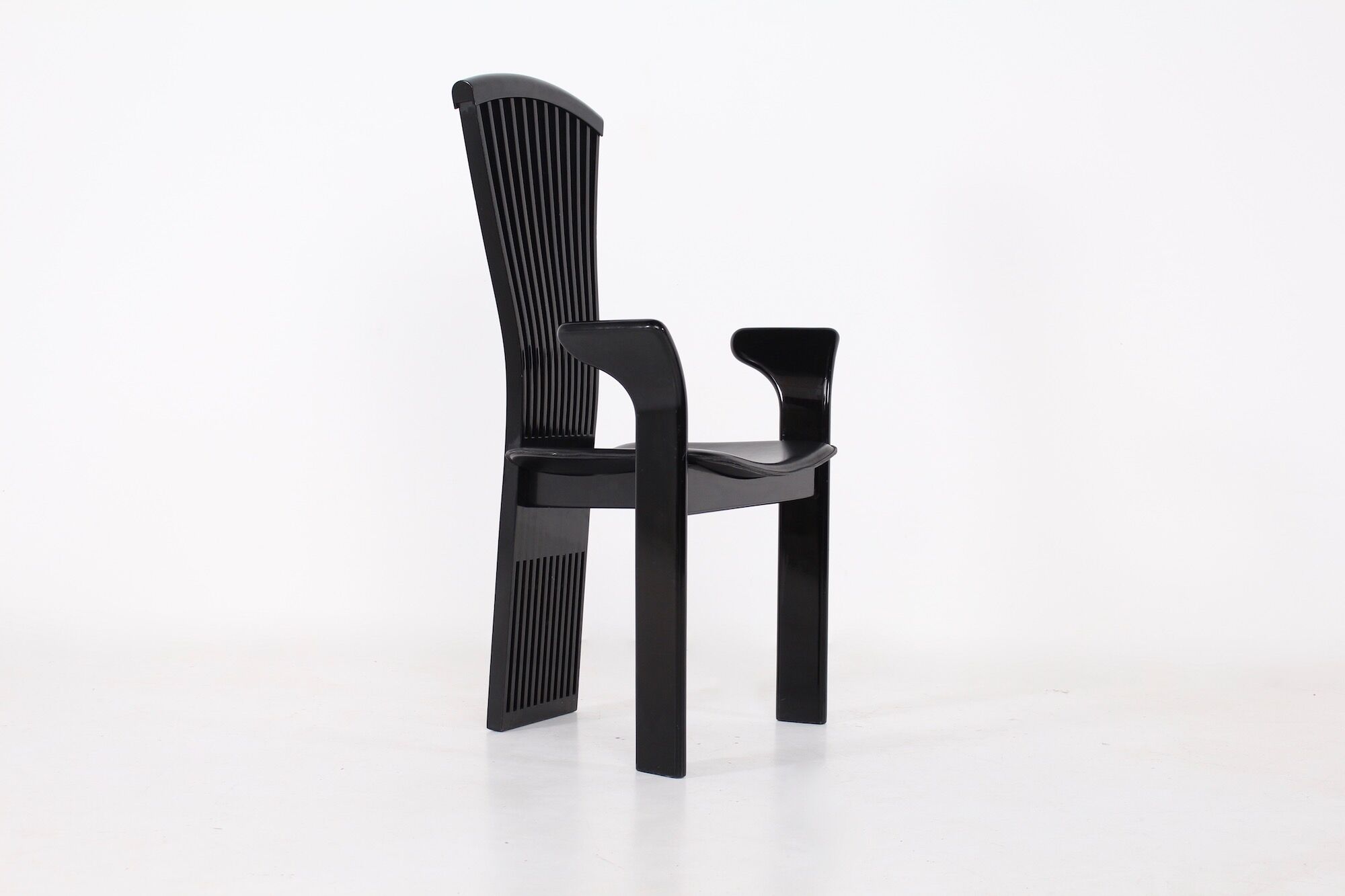 4 postmodernist chairs Pietro Costantini