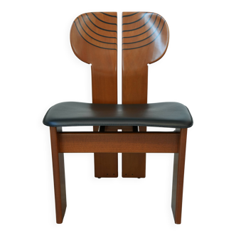 Chaise de salle à manger « Africa » d'Afra & Tobia Scarpa – Noyer et cuir, 1975