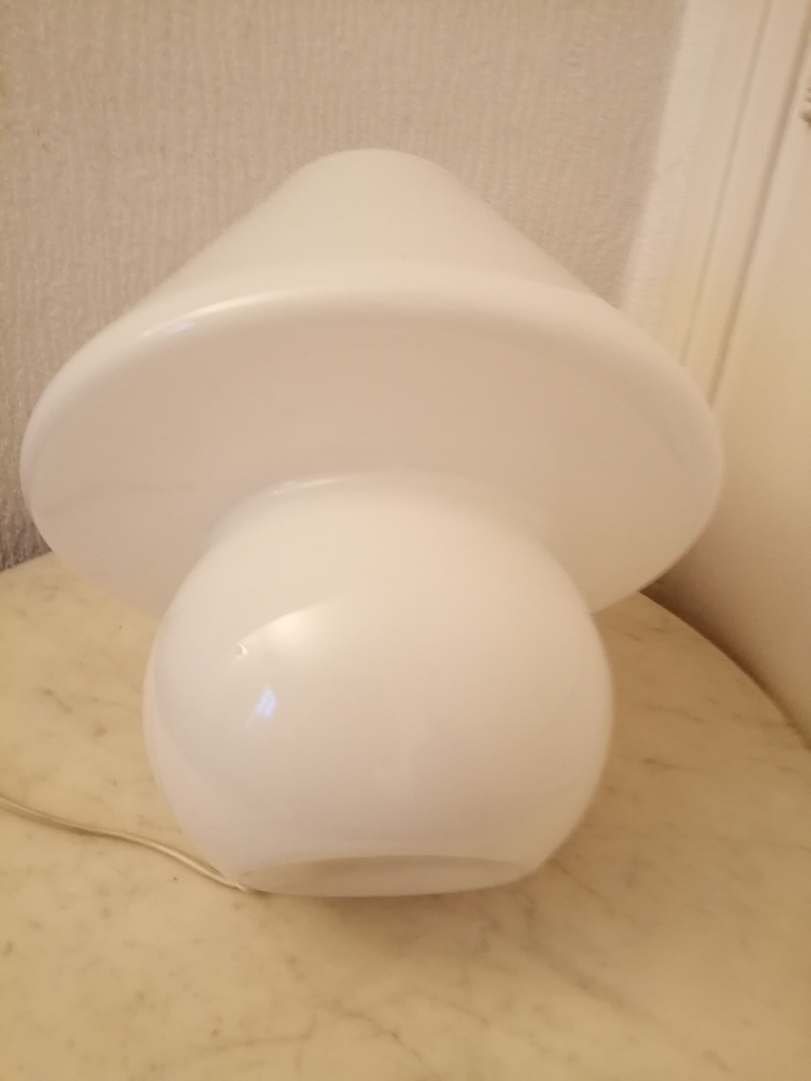 White glass mushroom lamp. Murano. 1970