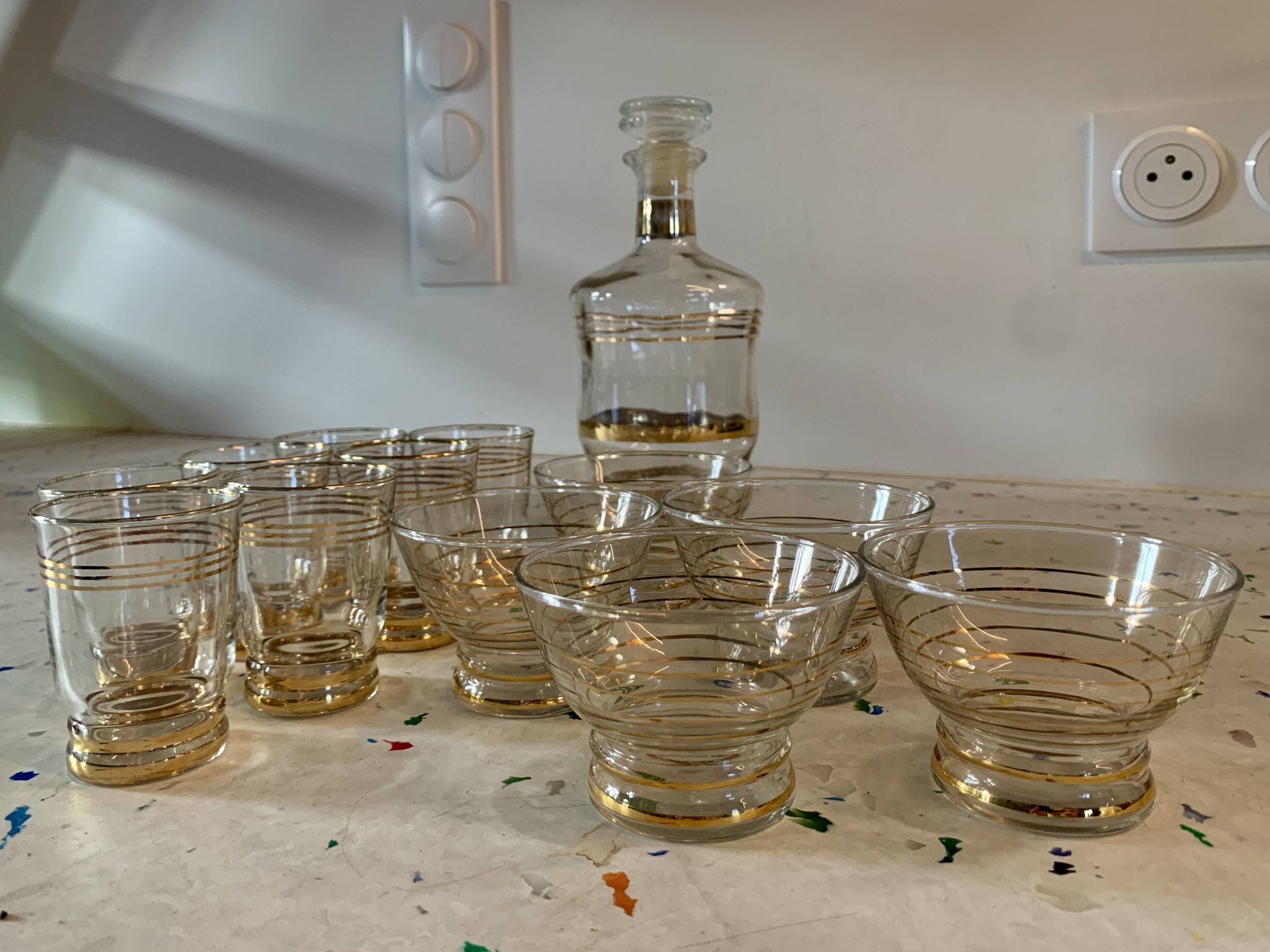 Vintage glass set from the 1950s.