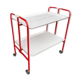 Folding table